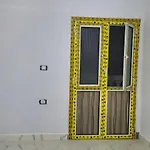 بالقرب من الاهرامات المصريه