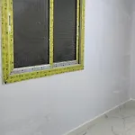 بالقرب من الاهرامات المصريه